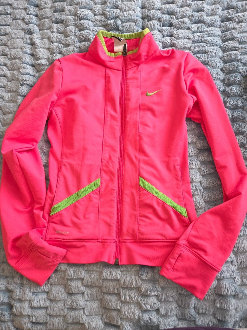 Girls nike size medium zip up